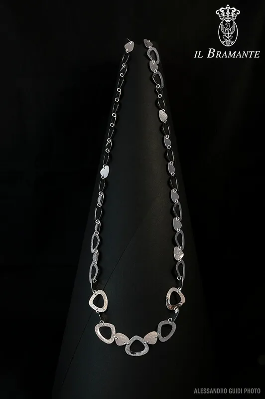 Collana Martellata